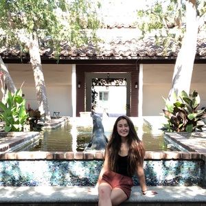 Meet your Posher, Cate